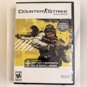 Counter-Strike: Source 4-Disc Set PC CD-ROM VALVe 2005 w/ Insert & CD Key